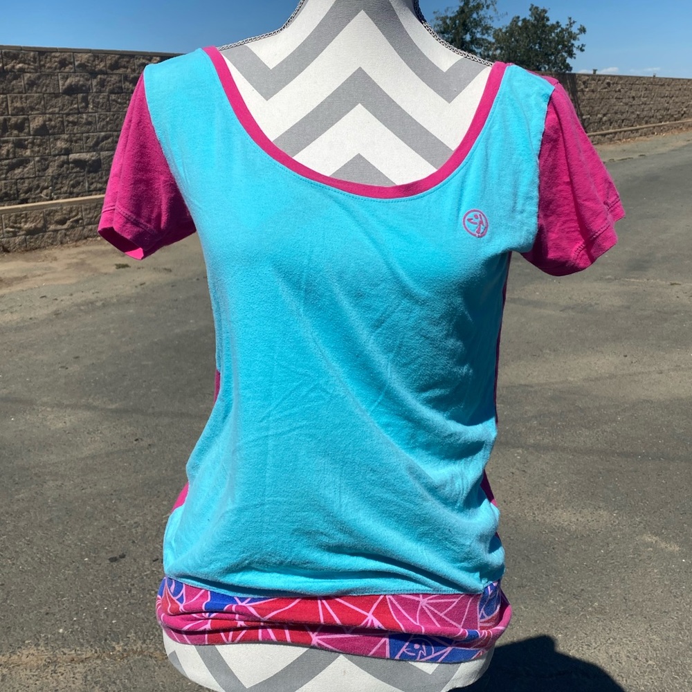 Zumba Blue Pink Scoop Neck Zumba Top